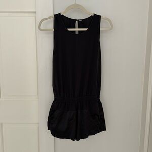 Lululemon black romper. Black. Size 4